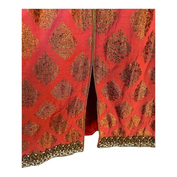 Elegant Sleeveless Coral colored Kurta Top with Exquisite Detailed Beadwork - Picture 5 of 5